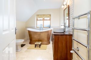 Photo 27- click for photo gallery